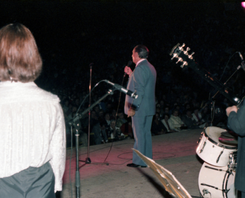 1982.03.28TinoRossiMansPichon010
