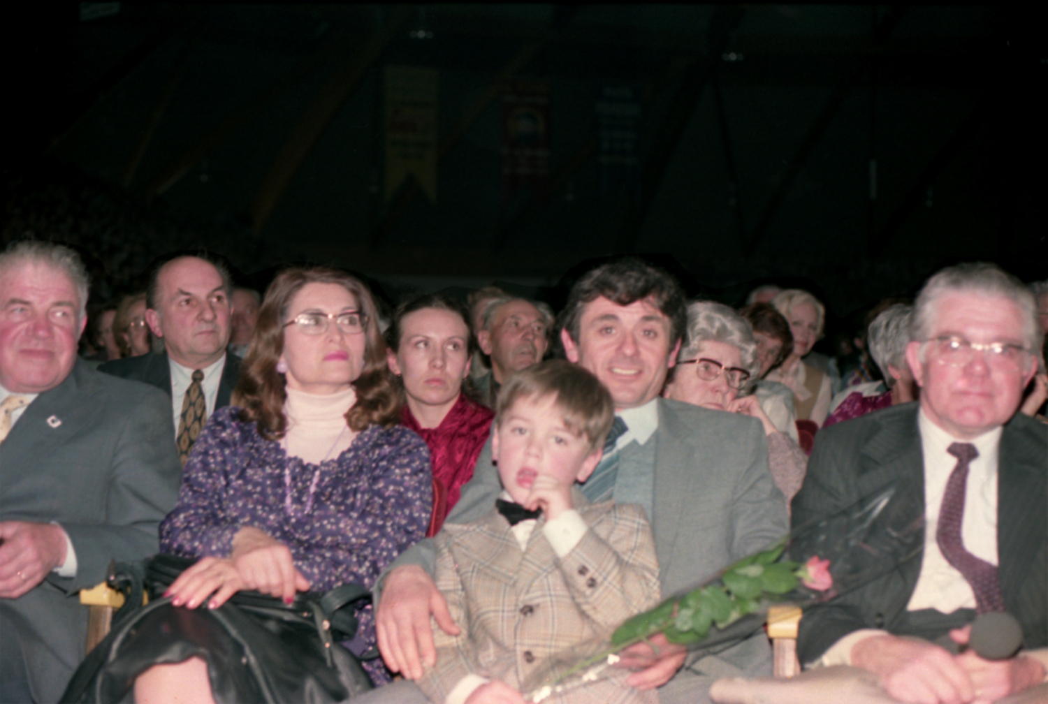 1982.03.28TinoRossiMansPichon016
