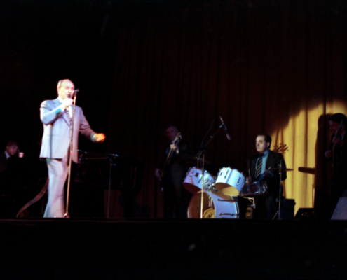 1982.03.28TinoRossiMansPichon018