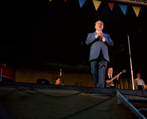 1982.04.16GalaTinoRossiCosnedAllierR2N007