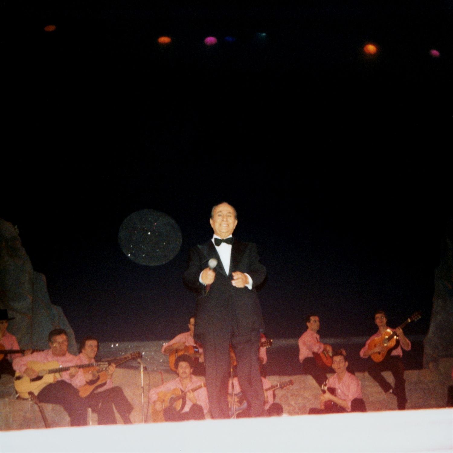 1982.11.04TinoRossiCDP001