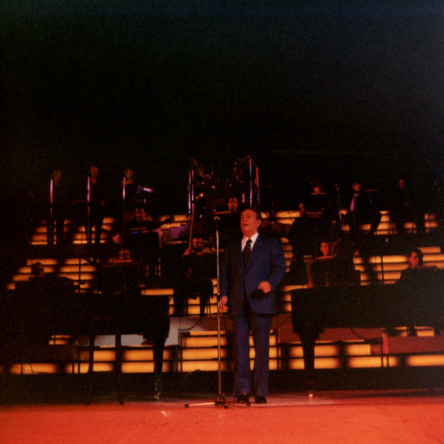 1982.11.04TinoRossiCDP012