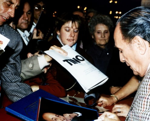 1982.11.09DedicaceCDP003