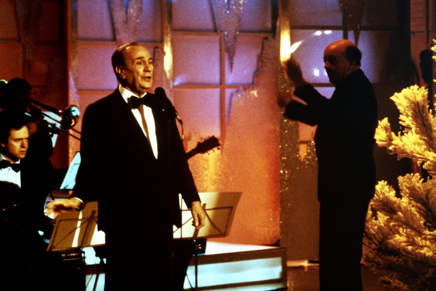1982.12.04ChampsElyseesNum004