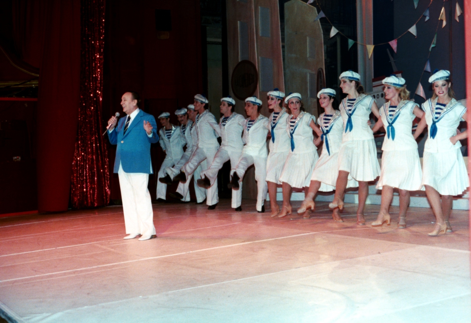 1983.01.02CDPbazTableau4n001