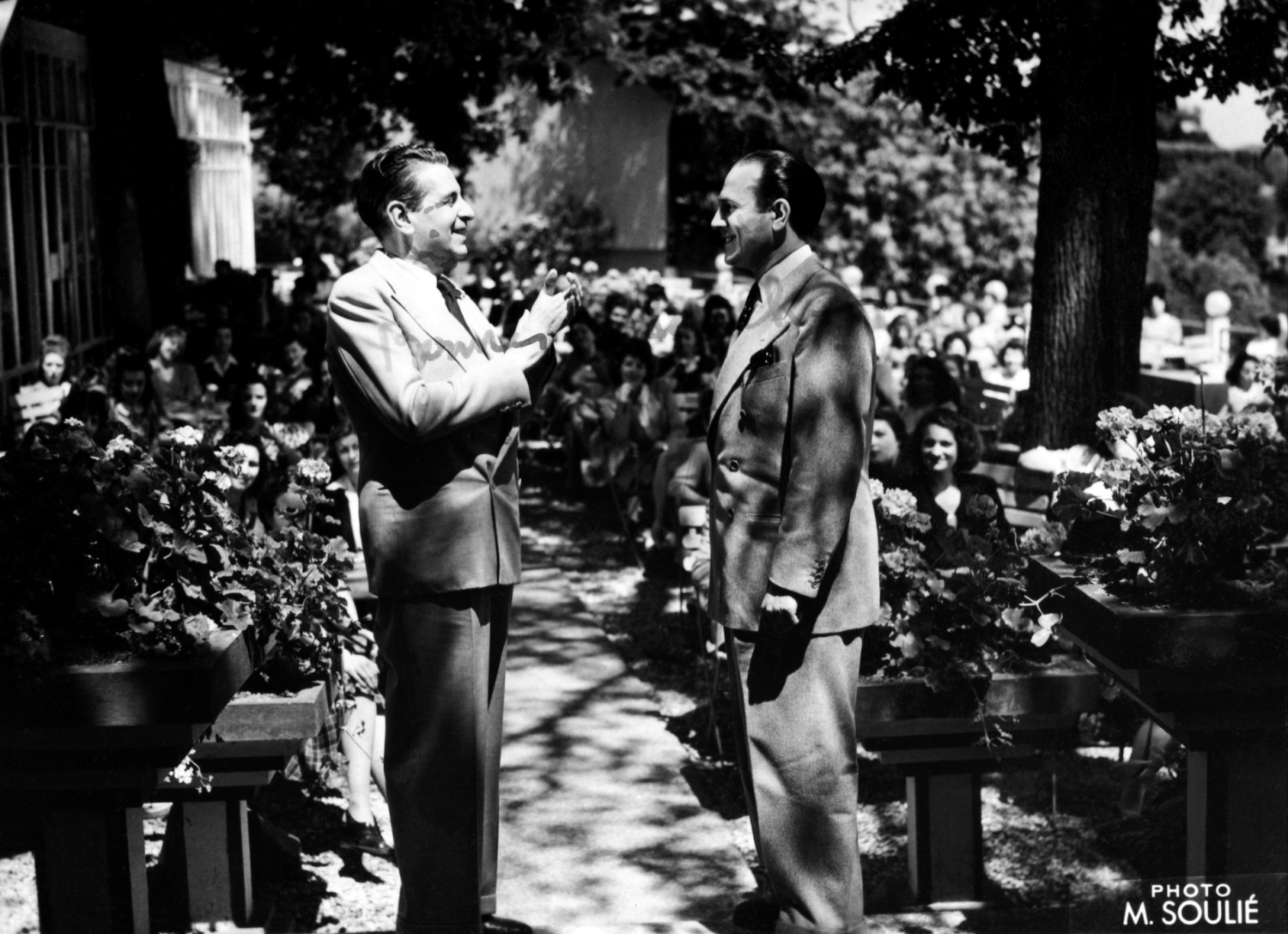 1946.06.21FilmDestinsTournageRobinson006