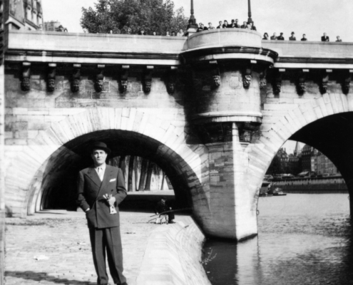 1946.06FilmDestinsPontNeufNum002