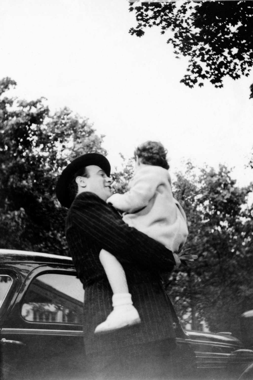 1946.06FilmDestinsTinoRecuperelEnfantNum002