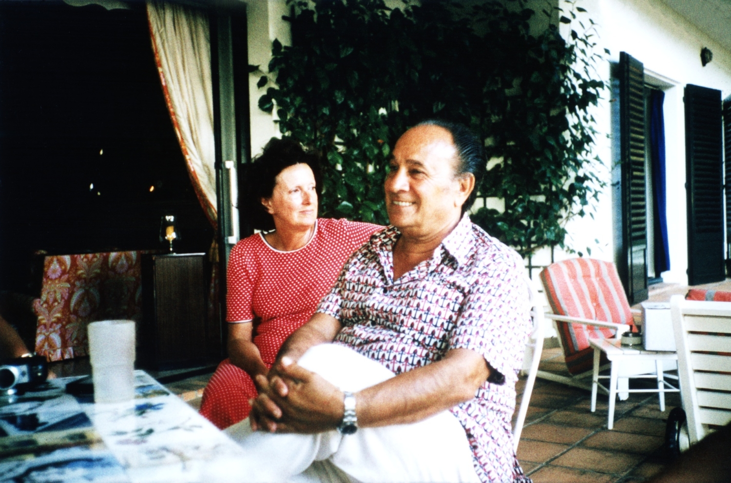 1976EteTinoRossiLiliaScudo02