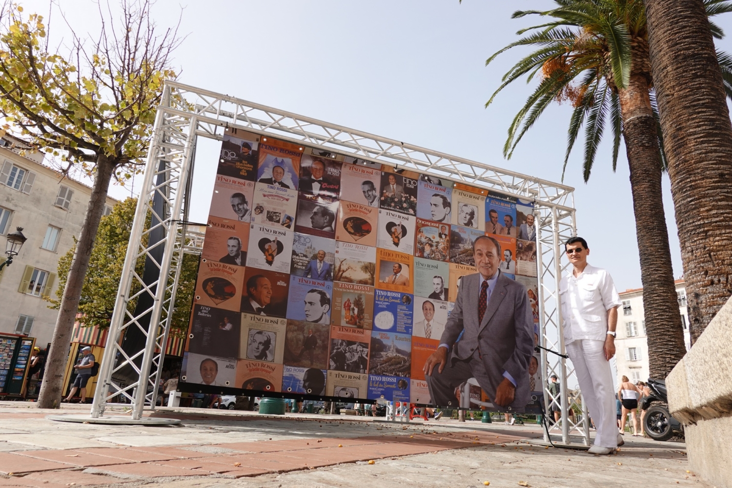Riz2023.09.17ExpositionPhotosTinoRossi40AnsAjaccioPlaceFoch-016