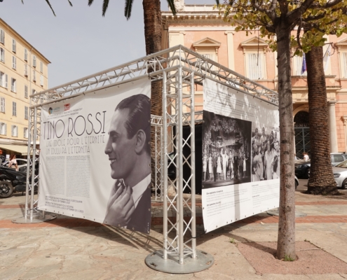 Riz2023.09.17ExpositionPhotosTinoRossi40AnsAjaccioPlaceFoch-140