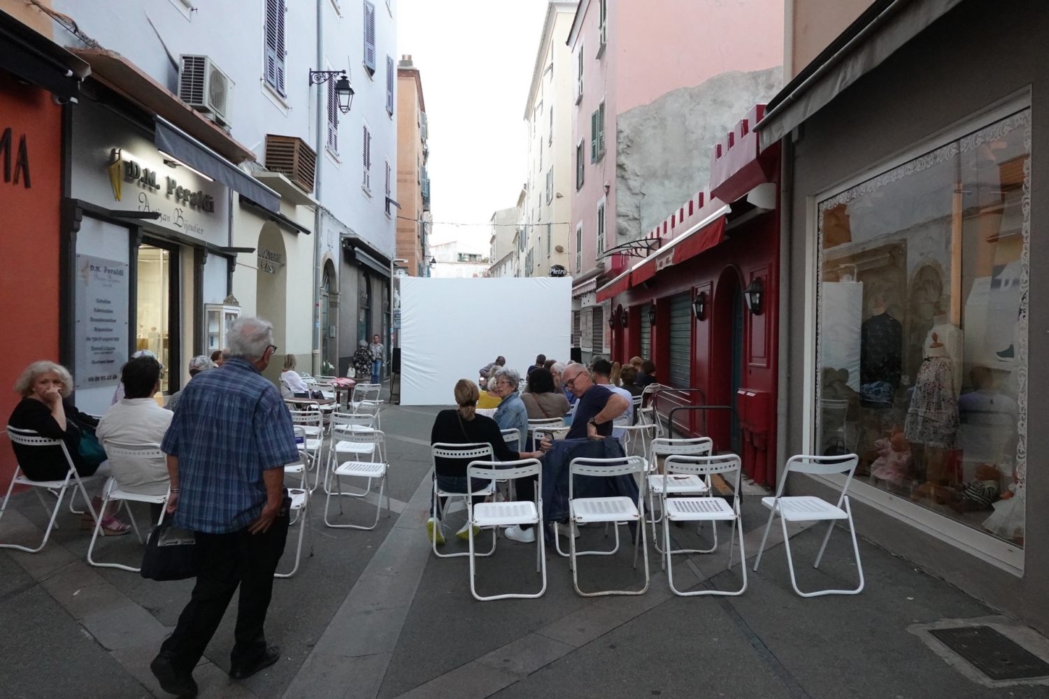 Riz2023.09.26ProjectionFilmMarinella45RueFesch-21
