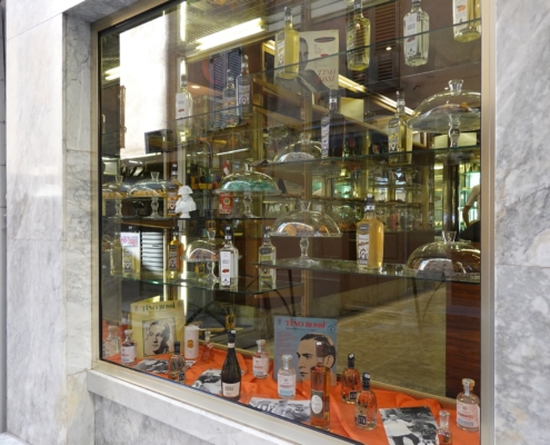 Riz2023.10.01PatisseriePantalacciVitrineHommageTinoRossi-21
