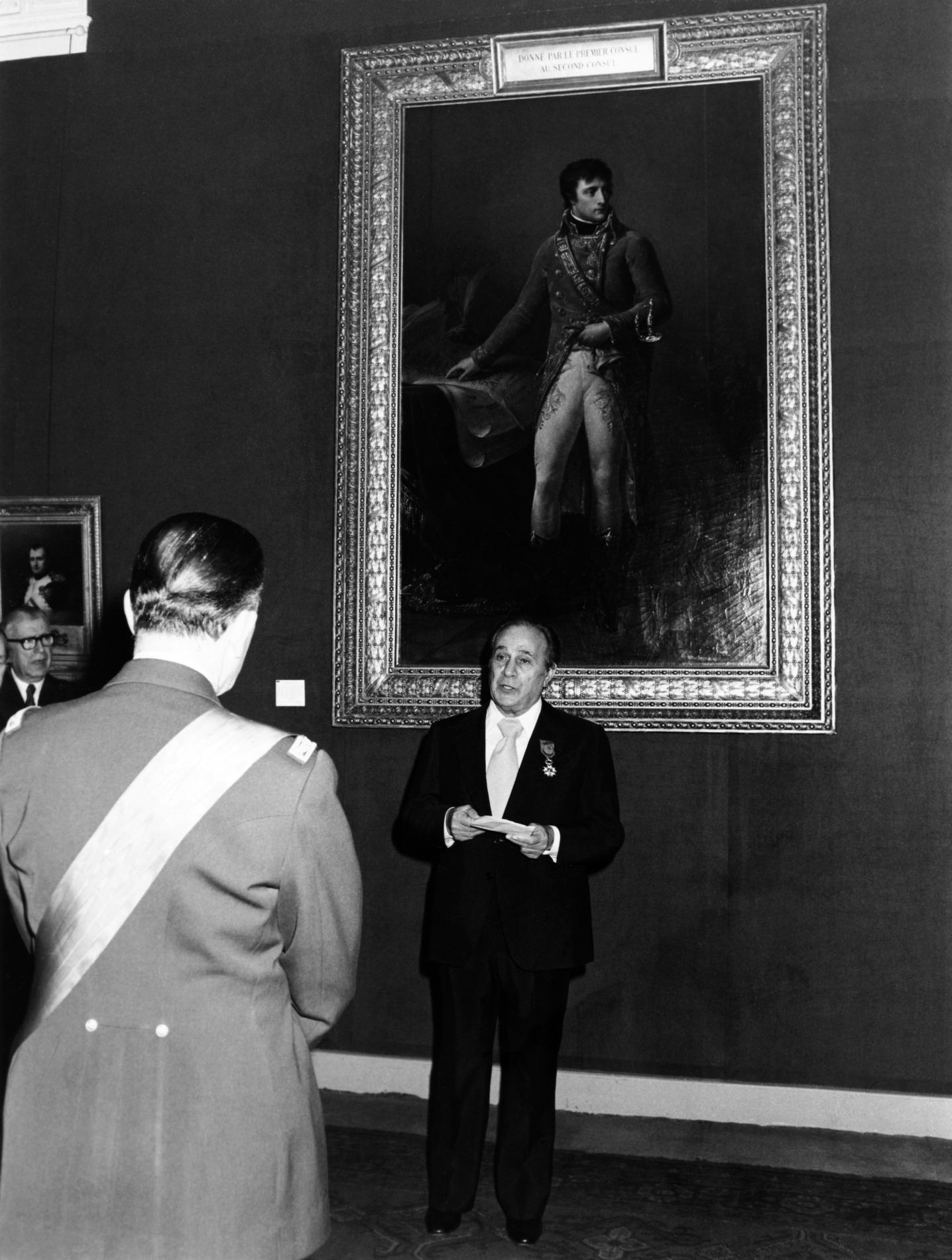 1976.02.10TinoRossiOfficierLegiondHonneur002