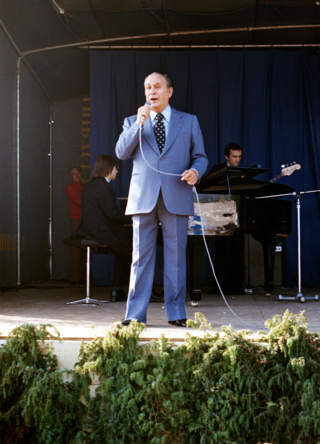 1979.06.03TinoRossiGalaLathusAgr006