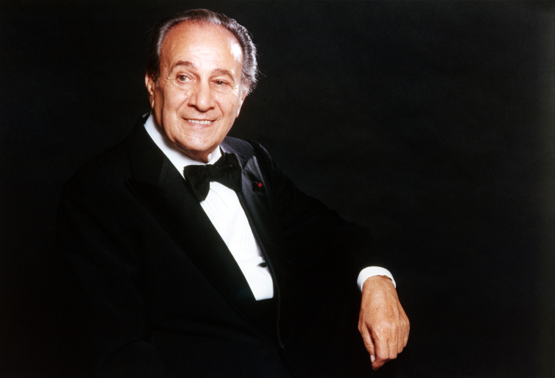 1981.09SeanceTinoRossiMarouaniCouleurNum001