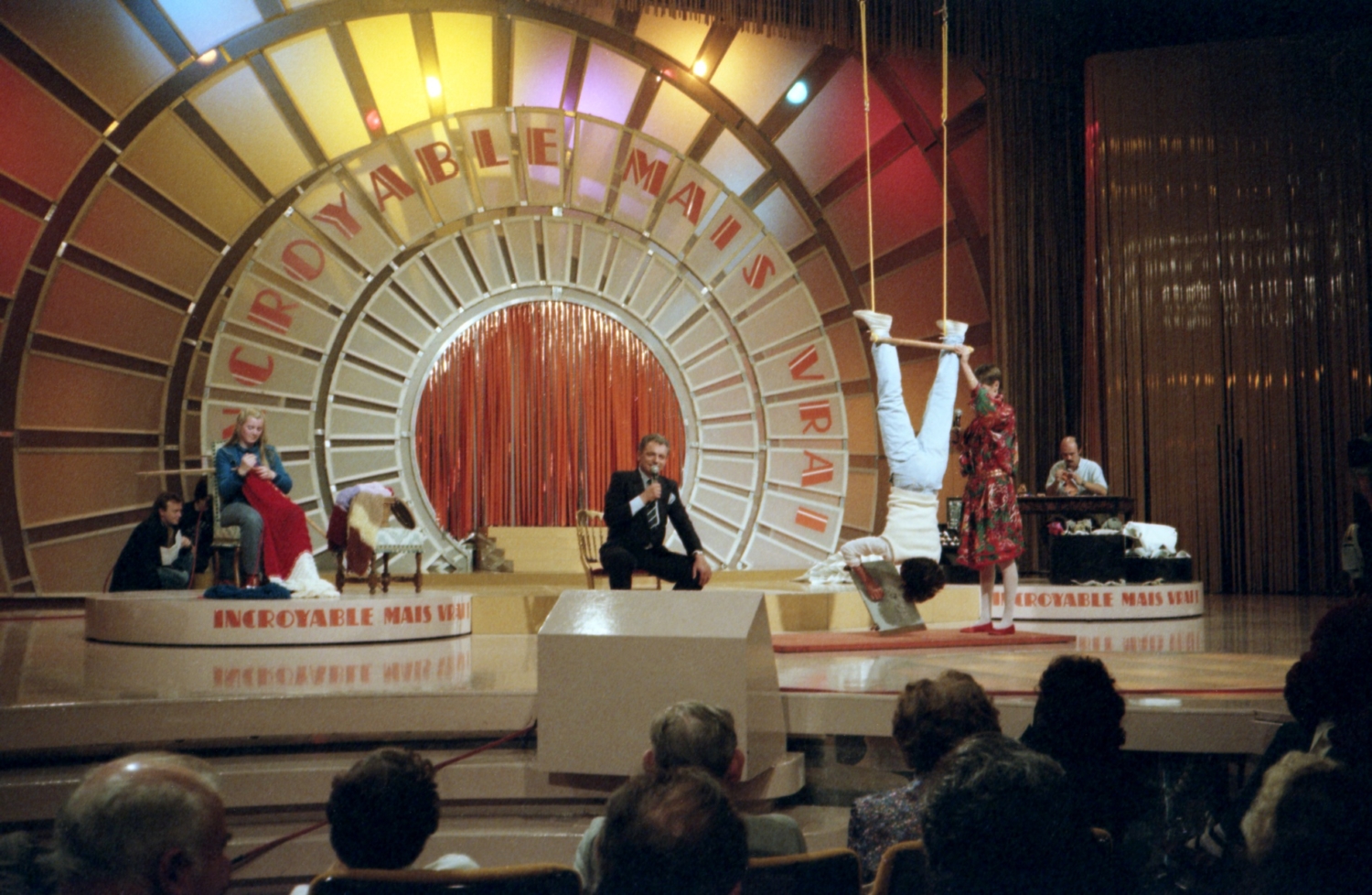 1982.10.09IncroyableMaisVraiTinoRossiNum02Pch