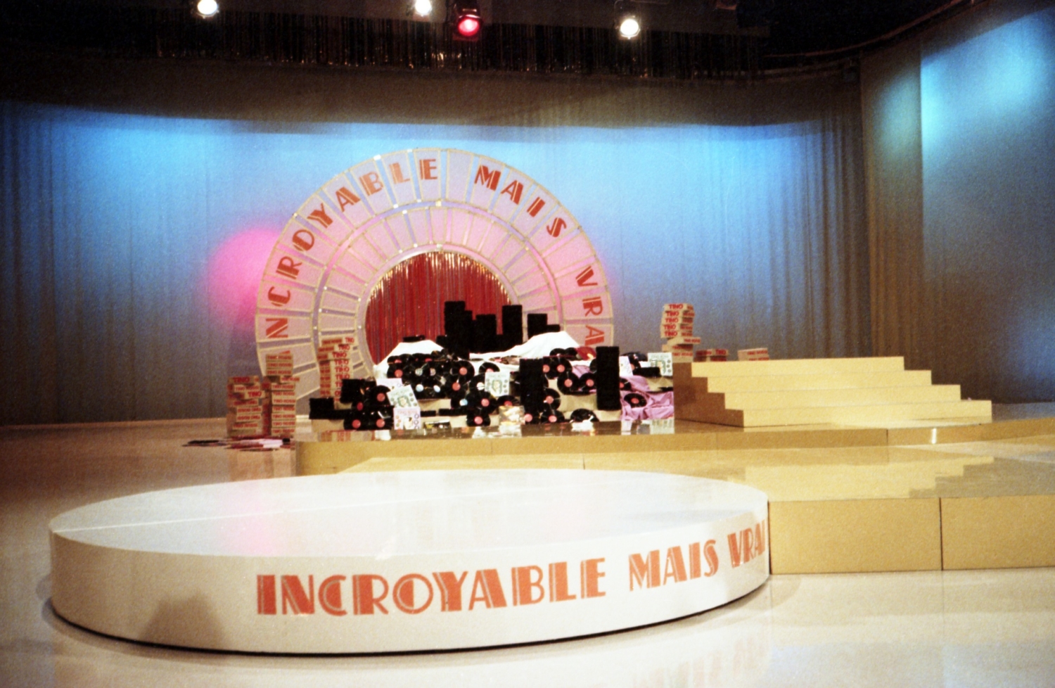 1982.10.09IncroyableMaisVraiTinoRossiNum07Pch