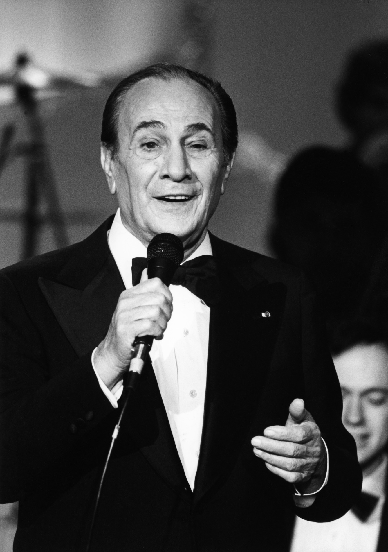 1982.12.04ChampsElyseesNum013