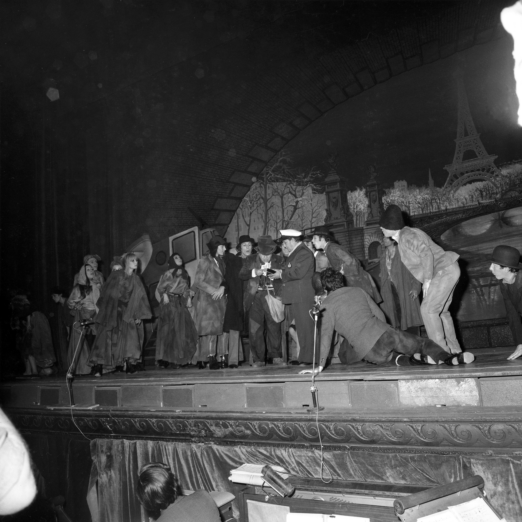 1969.10.30MarchandDeSoleilActe1TinoRossiNum05