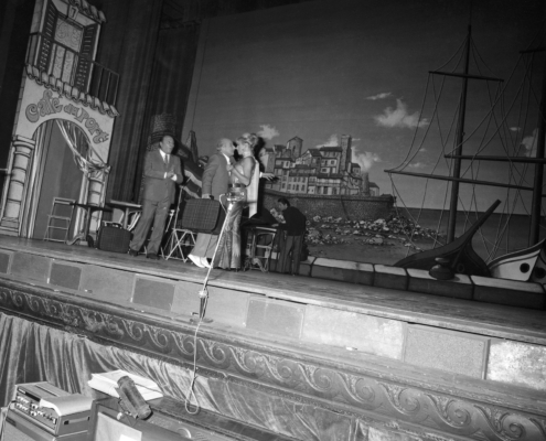 1969.10.30MarchandDeSoleilActe1TinoRossiNum08