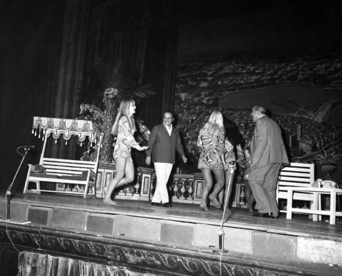 1969.10.30MarchandDeSoleilActe1TinoRossiNum17