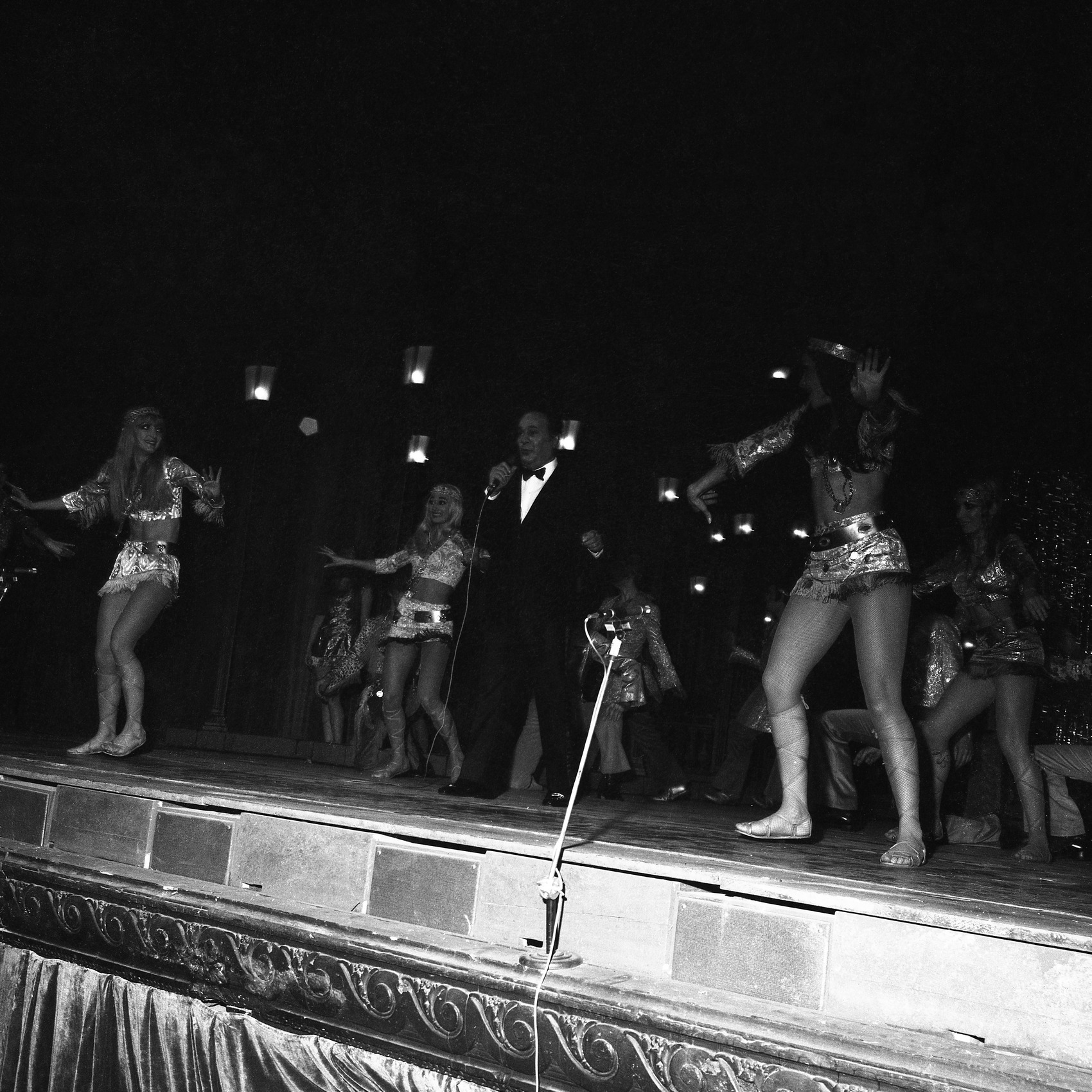 1969.10.30MarchandDeSoleilActe2TinoRossiNum20