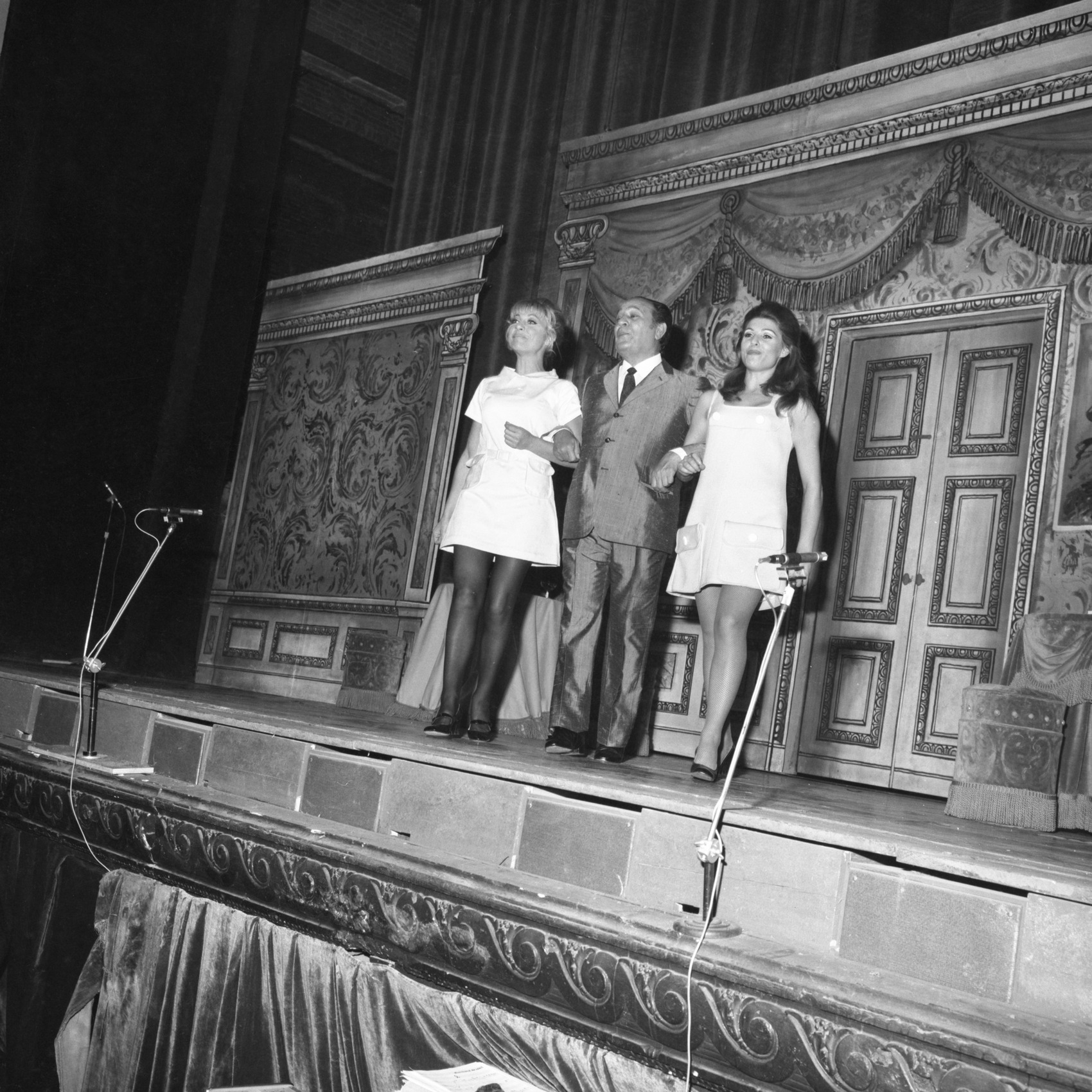 1969.10.30MarchandDeSoleilActe2TinoRossiNum31