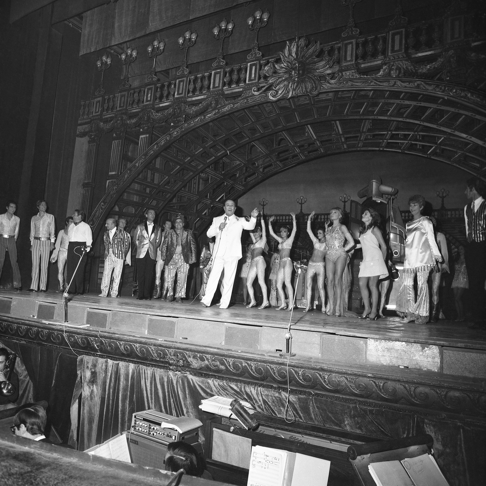 1969.10.30MarchandDeSoleilActe2TinoRossiNum33
