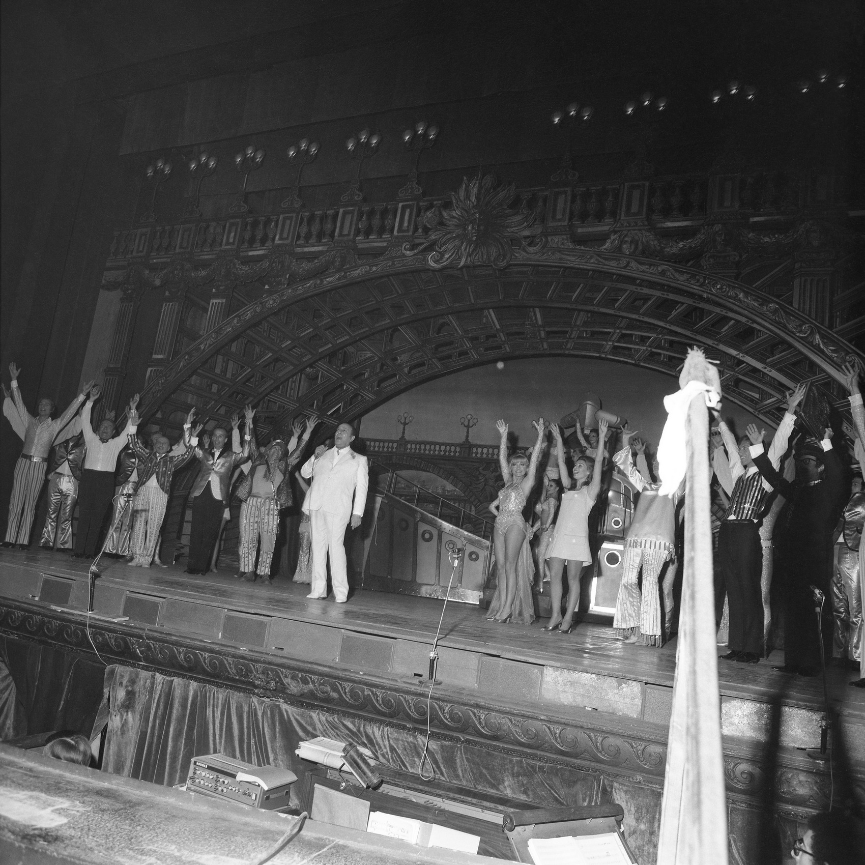 1969.10.30MarchandDeSoleilActe2TinoRossiNum34