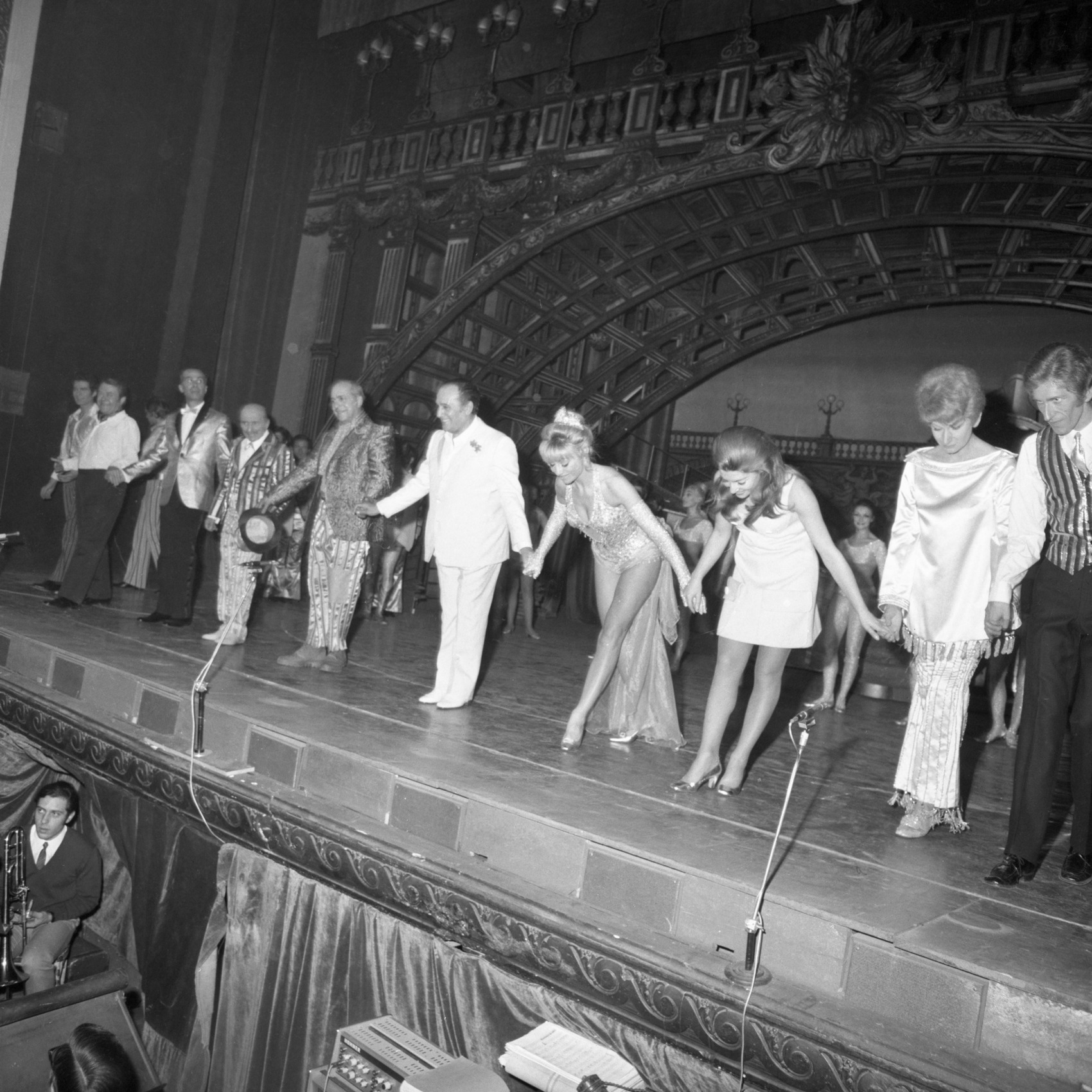 1969.10.30MarchandDeSoleilActe2TinoRossiNum45