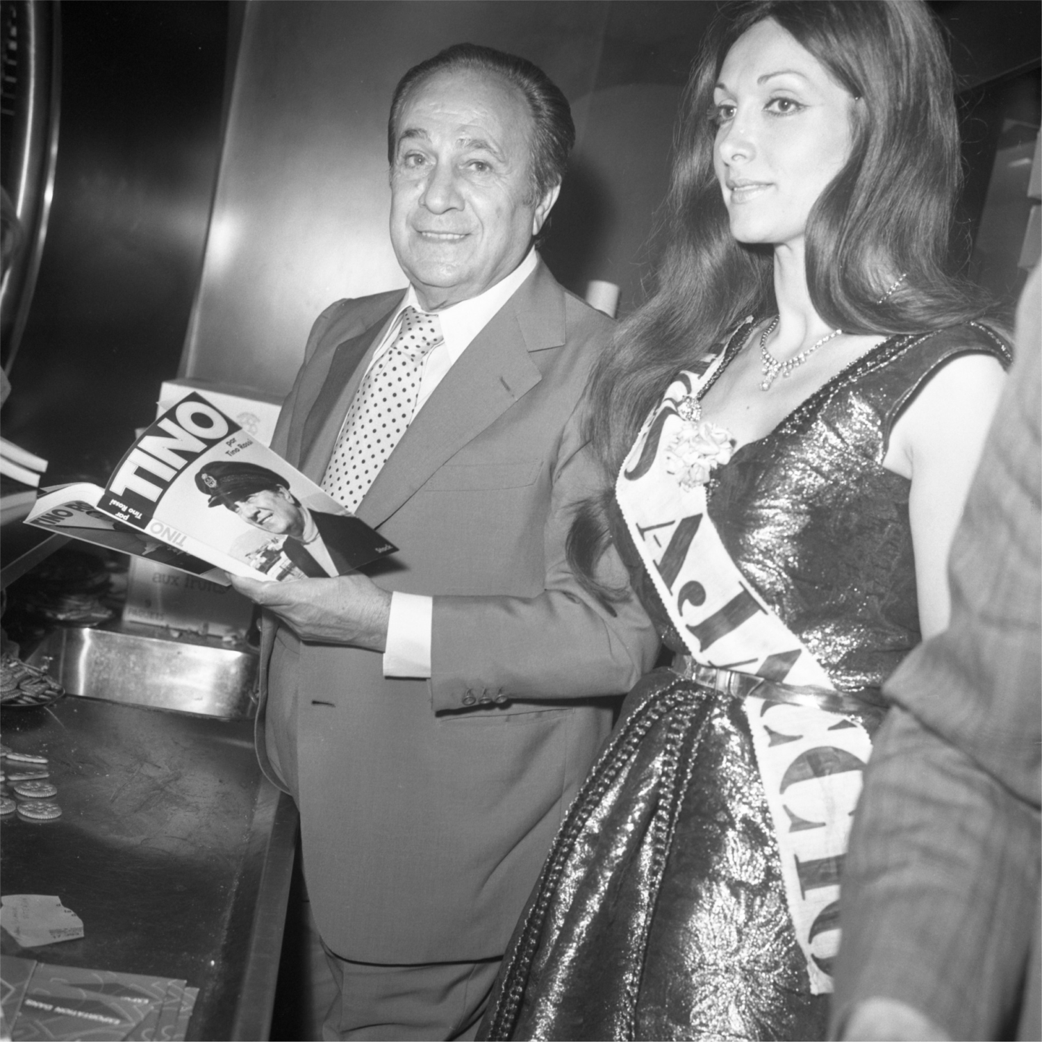 1975.05.24TinoMontparnasse005