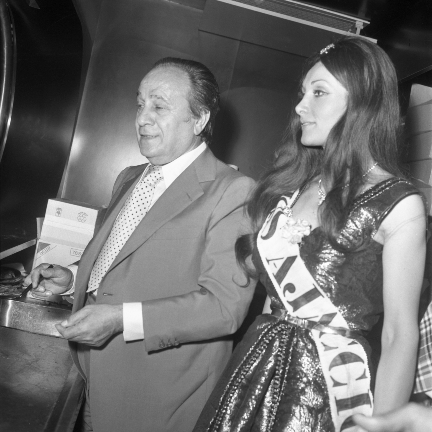 1975.05.24TinoMontparnasse006