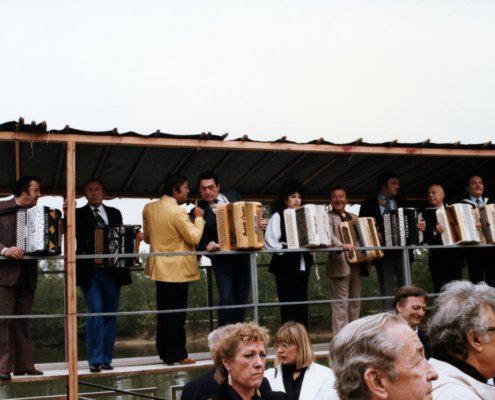 1984.05.22InaugurationSquareTinoRossiS1Num005