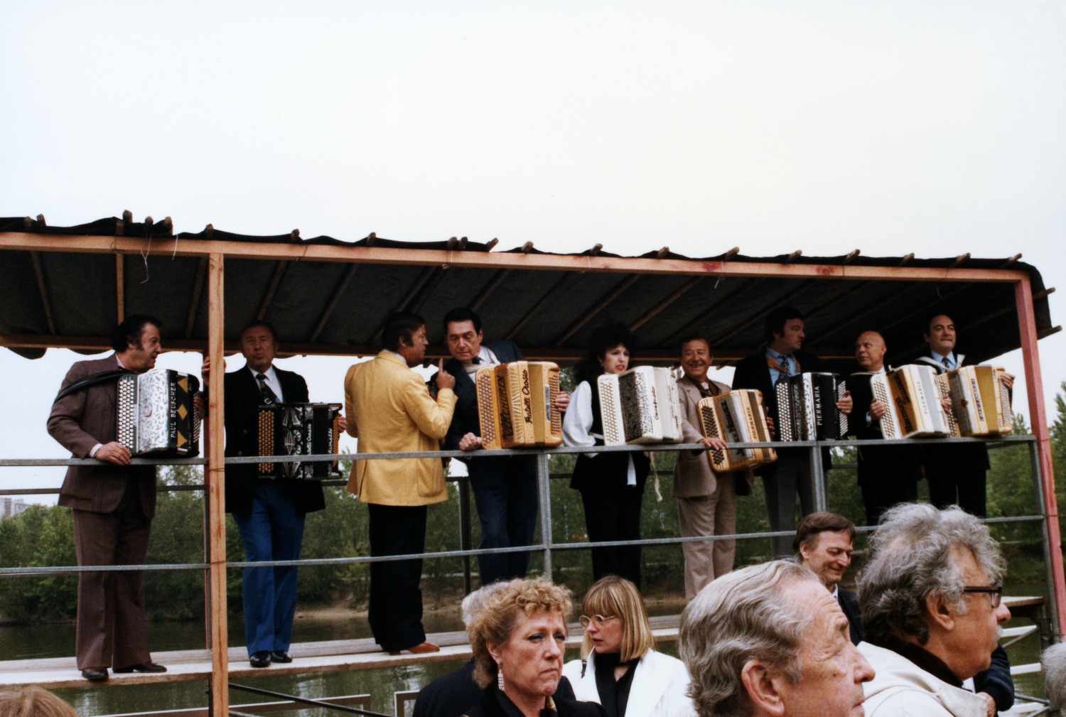 1984.05.22InaugurationSquareTinoRossiS1Num005