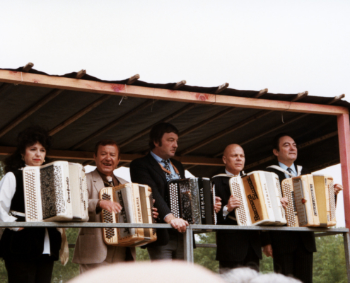 1984.05.22InaugurationSquareTinoRossiS1Num008
