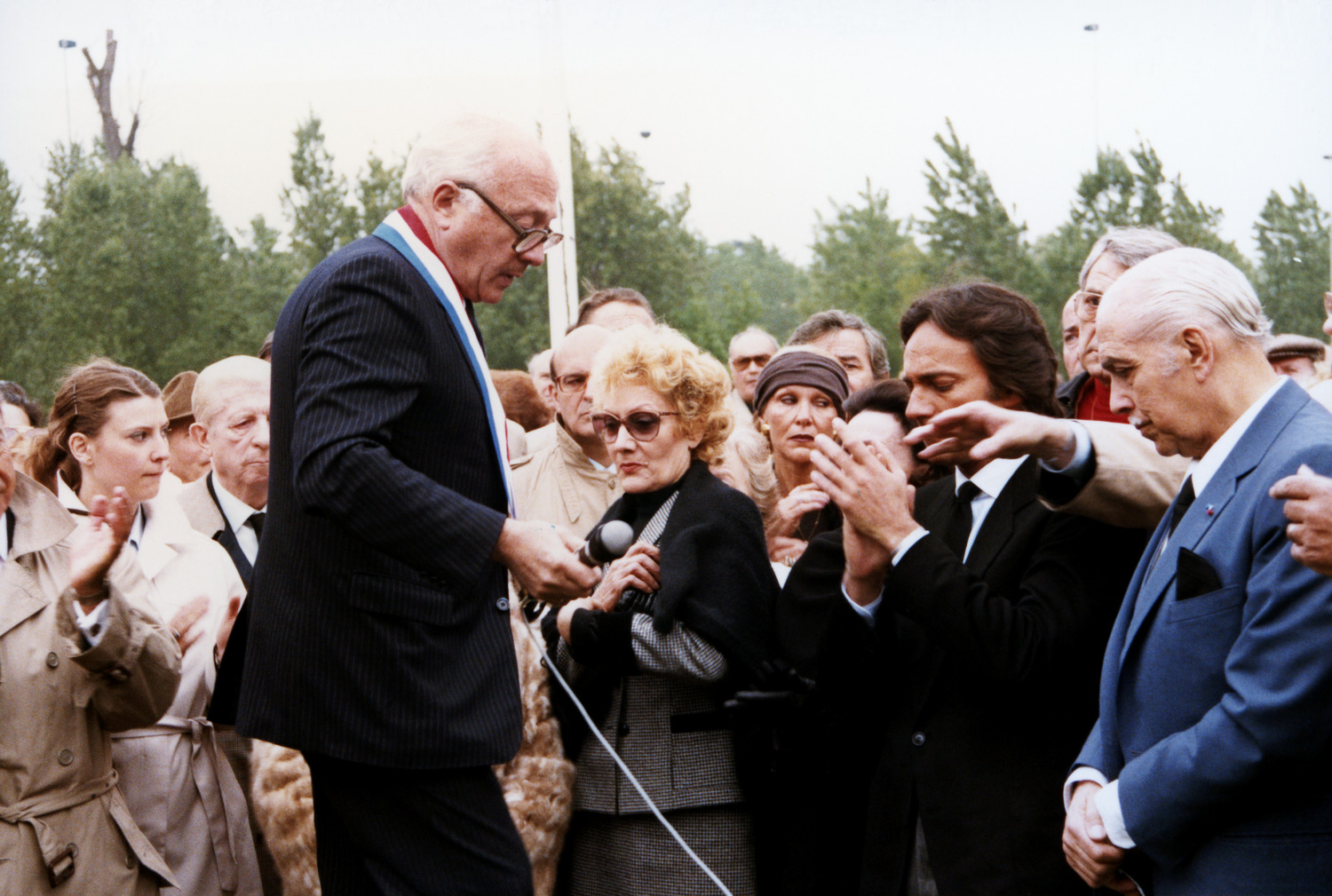1984.05.22InaugurationSquareTinoRossiS1Num015