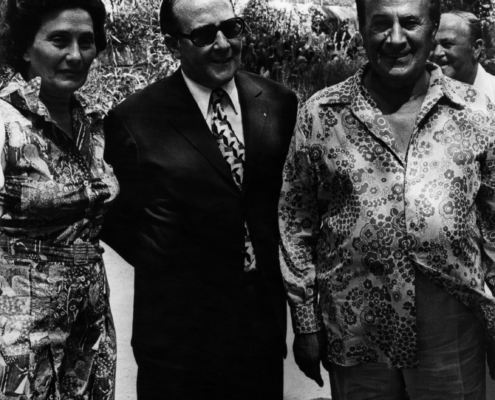 1973.08.14TinoRossiAperitifAuScudoAjaccioSerieMignucciNum003