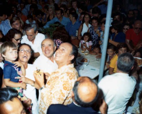 1973.08.14TinoRossiCoursdHonneurPalaisFeschSerieOswaldoNum005