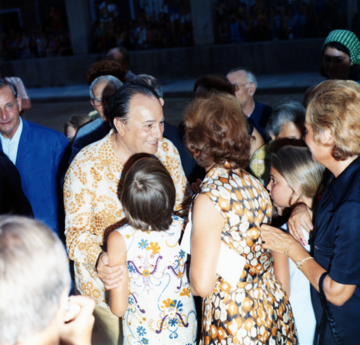 1973.08.14TinoRossiCoursdHonneurPalaisFeschSerieOswaldoNum008