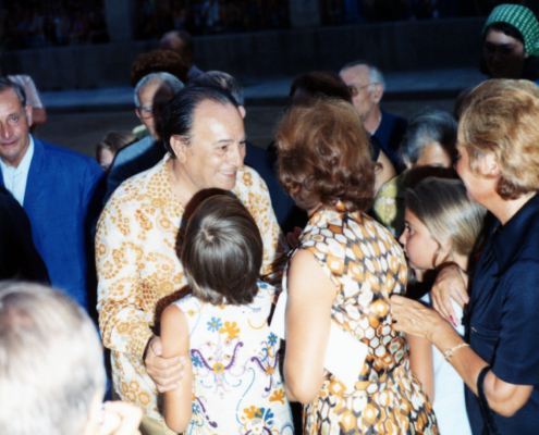 1973.08.14TinoRossiCoursdHonneurPalaisFeschSerieOswaldoNum008