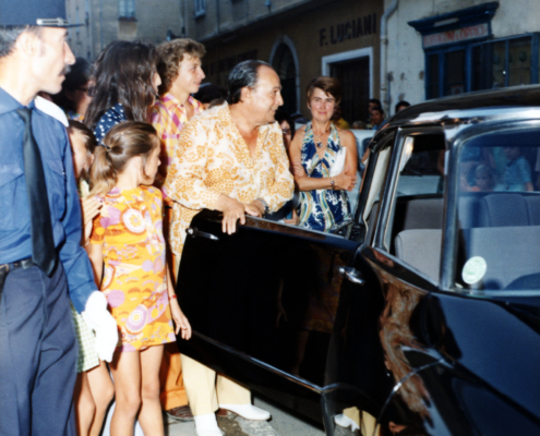 1973.08.14TinoRossiCoursdHonneurPalaisFeschSerieOswaldoNum009