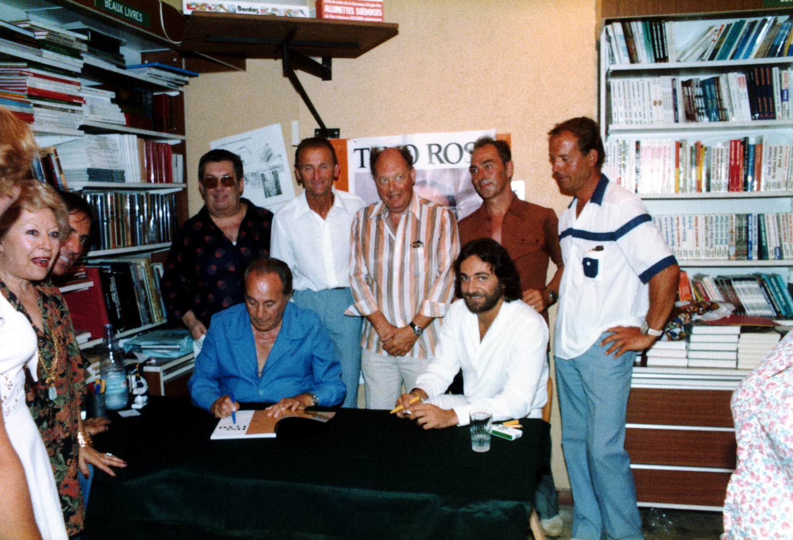 1980.08.12TinoRossiLibrairieHachetteAjaccio33