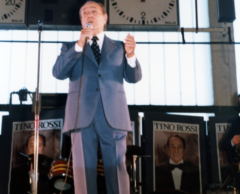 1981.11.08GalaTroyesTinoRossi-08