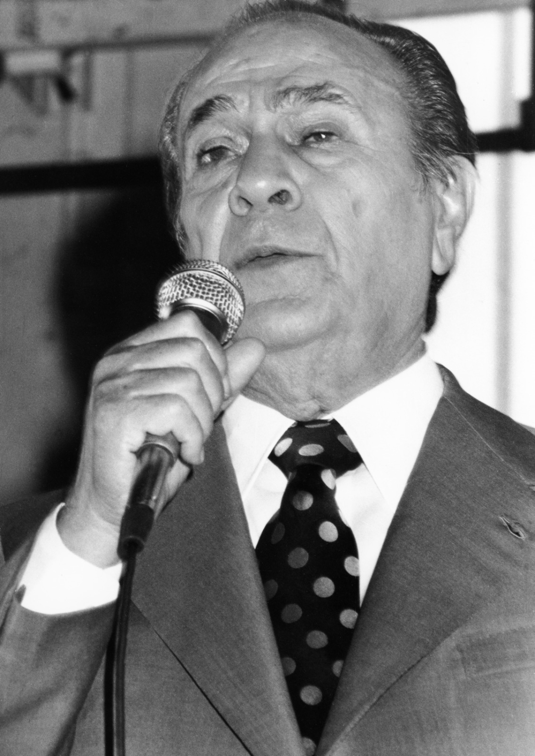 1981.11.08GalaTroyesTinoRossi-09