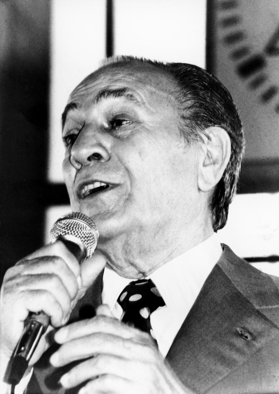 1981.11.08GalaTroyesTinoRossi-10