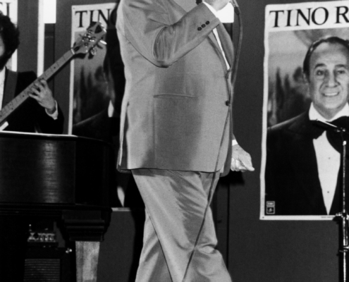 1981.11.08GalaTroyesTinoRossi-15