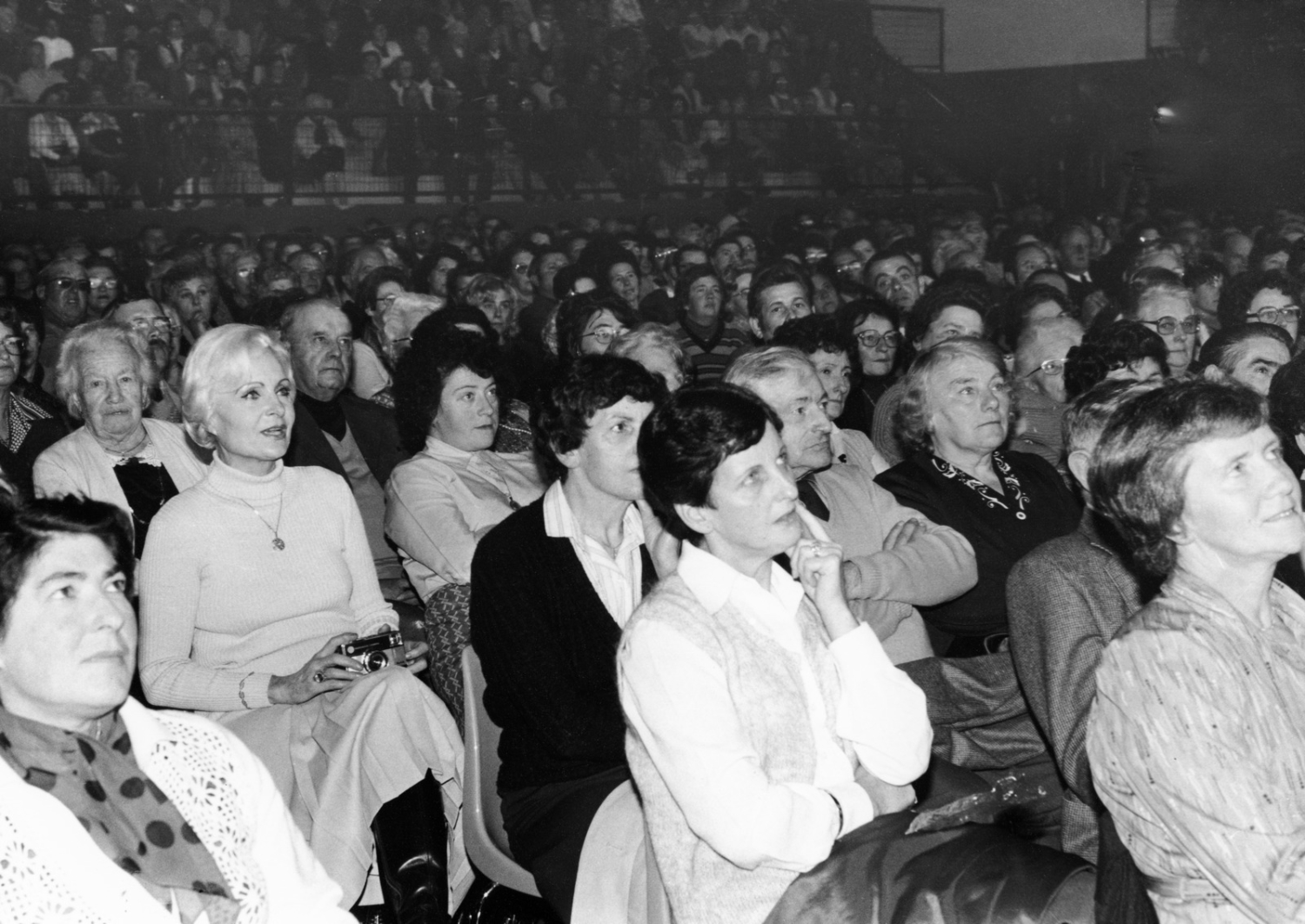 1981.11.08GalaTroyesTinoRossi-17