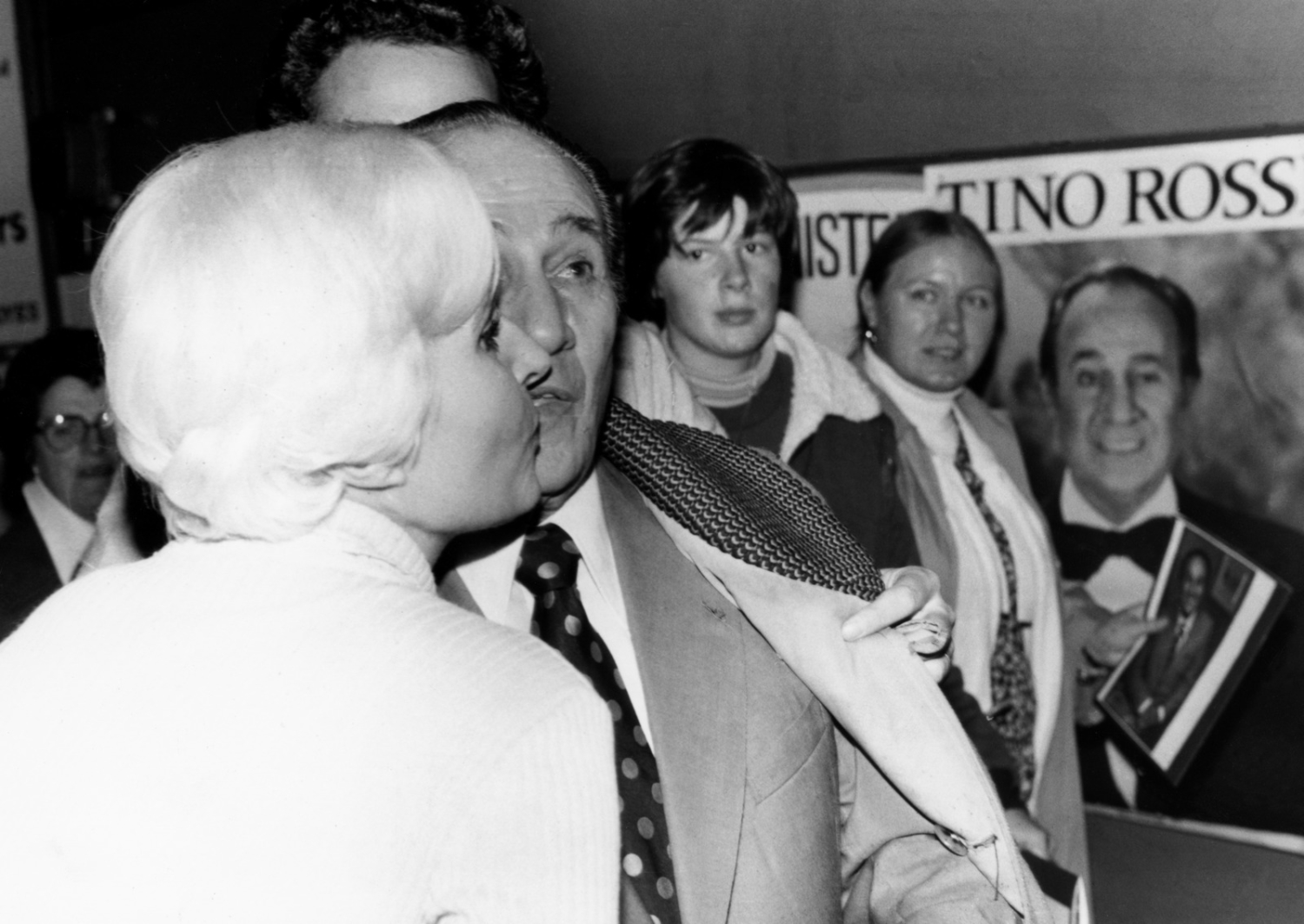 1981.11.08GalaTroyesTinoRossi-18