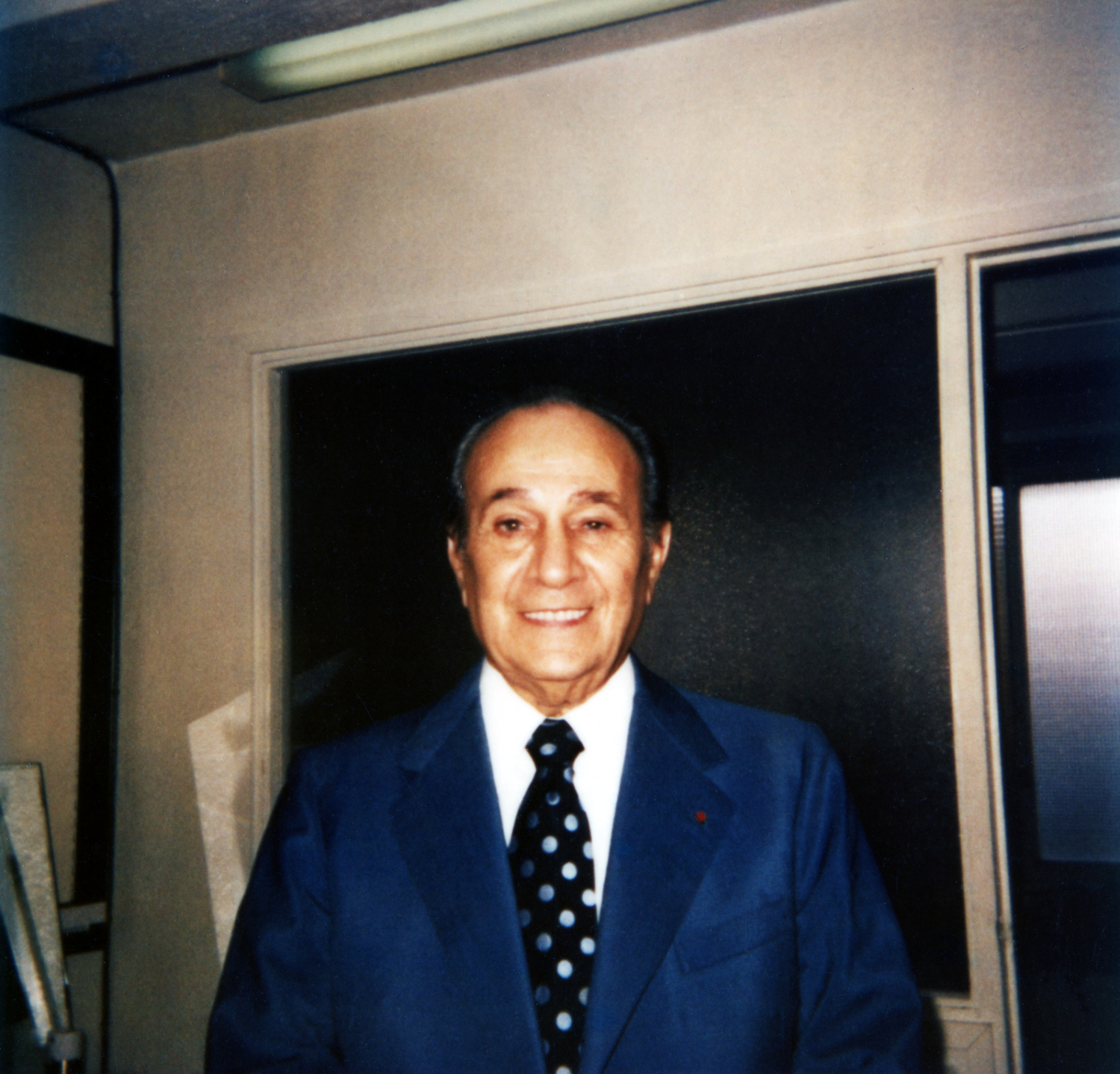 1981.11.08GalaTroyesTinoRossiDansSaLoge-01